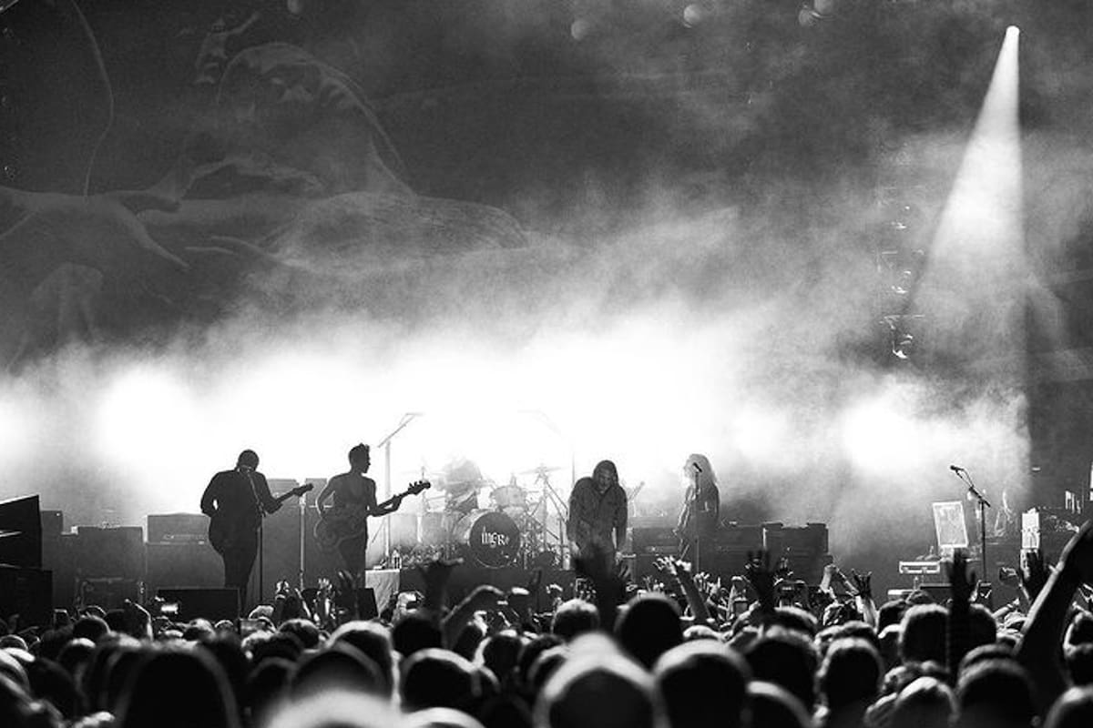 La banda hizo un regreso triunfal con el estreno de una canción, luego de 14 años inactivos