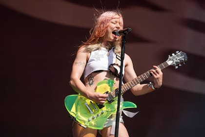 La banda inglesa de post-punk Wet Leg sube de nivel con su segundo álbum, "Moisturizer".