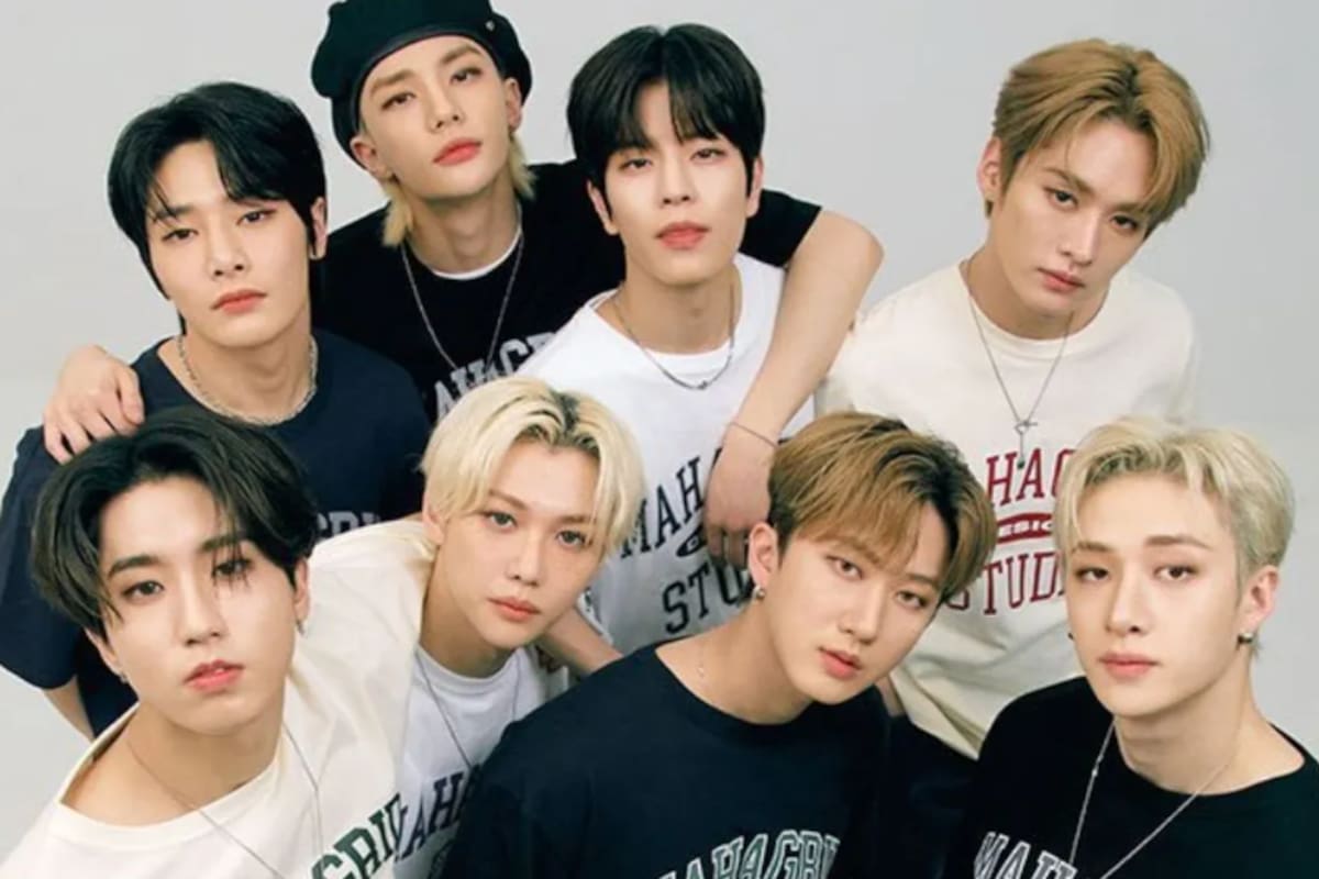 La banda surcoreana Stray Kids se presentó el lunes en el Hipódromo de San Isidro