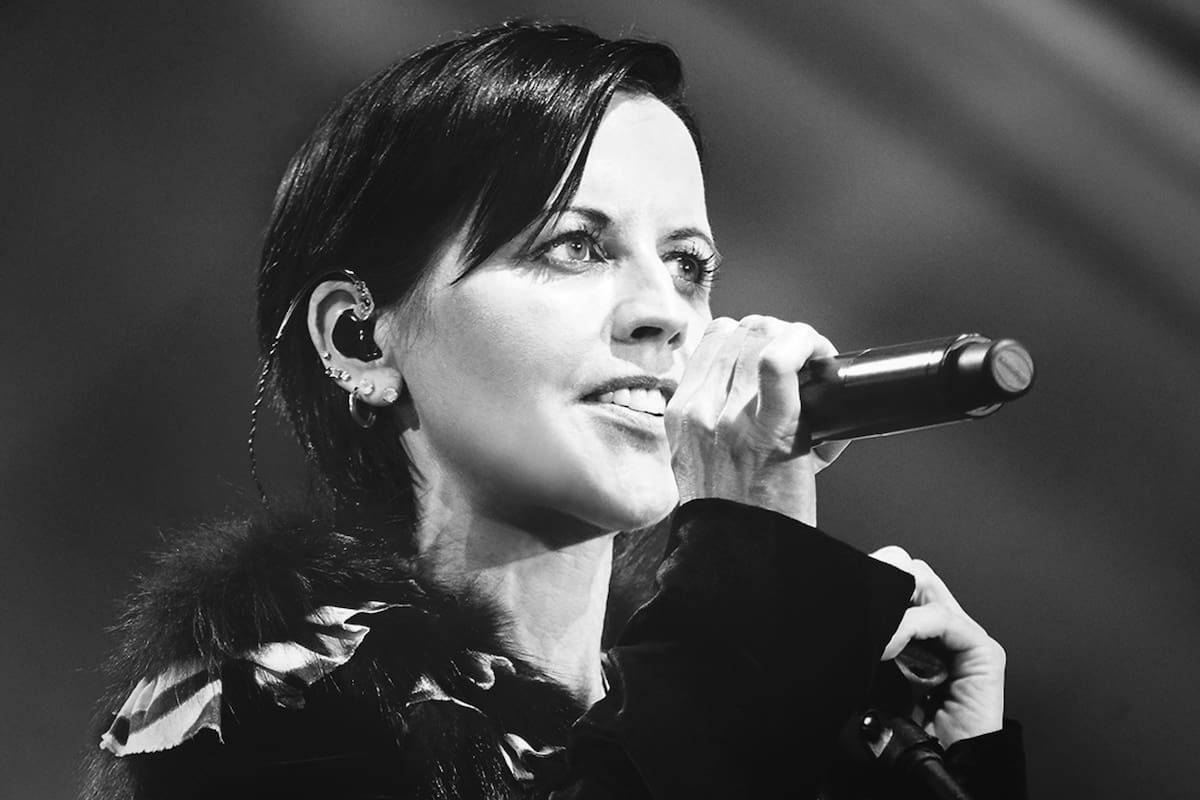 La banda y la familia de Dolores O’Riordan hablan de sus turbulentos últimos días, las canciones que dejó, y la creación del último disco del grupo, ‘In the End’