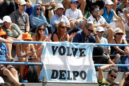 La bandera que pedía la vuelta de Delpo