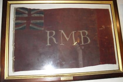 La bandera del batallón de los Royal Marines también se encuentra en la Basílica de Nuestra Señora del Rosario