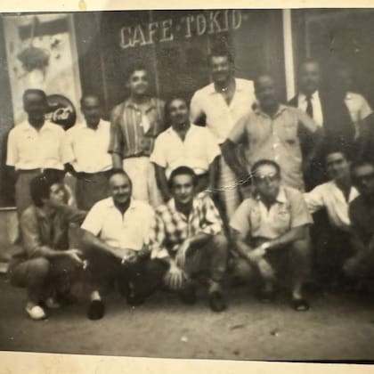 La barra de El Tokio, en su esplendor.