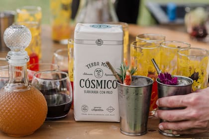 La barra de tragos de Ramiro Ferreri incluyó cocktails a base de yerba mate.