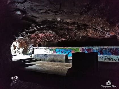 La barra del Grutas Club, hace unos años, abandonada (Foto: Uruguay en fotos)