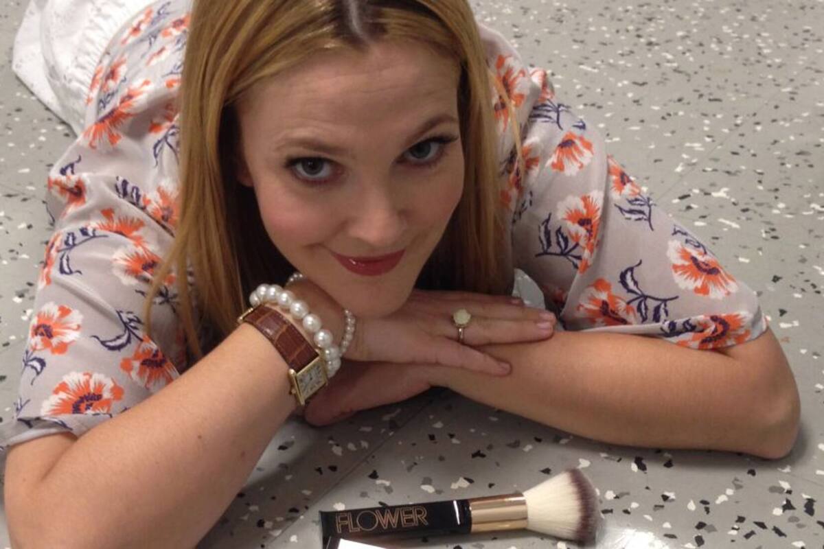 La base de maquillaje de la marca de la incomparable Drew se encuentra en Dollar Tree a un precio de película