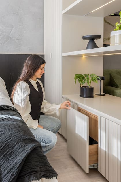 La base del mueble se aprovechó como cajonera.