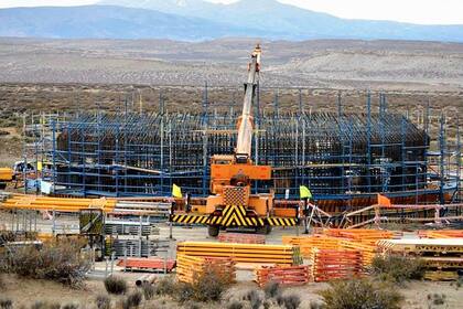 La base, durante su construcción