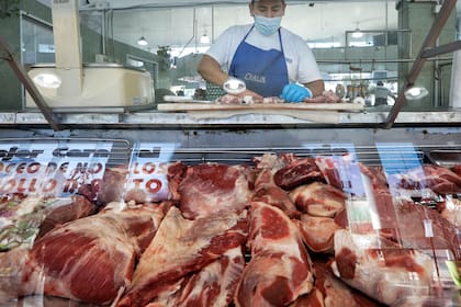 La BCR dijo que, a partir de los datos analizados, “el poder adquisitivo, en términos de carne vacuna disminuiría en 2024, ubicándose además por debajo del promedio de la última década”