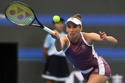 La belga Elise Mertens pasó a cuartos de final en el torneo