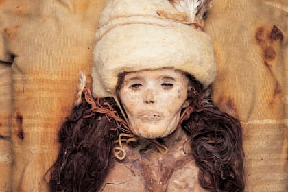 La Bella de Xiaohe, una momia de unos 3.800 años hallada en el desierto de Taklamakán, en China