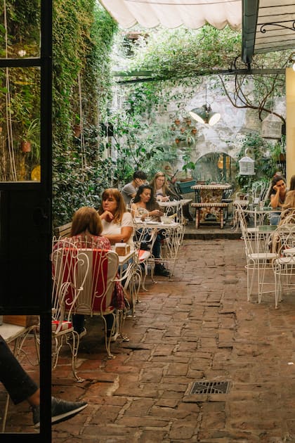 La belleza del patio interno de Malvón.
