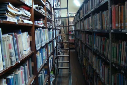 La Biblioteca Popular de Jujuy por dentro