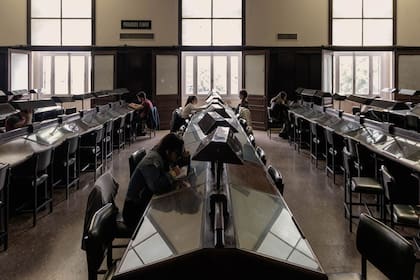 La Biblioteca tiene capacidad para 500 personas.