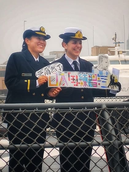 La bienvenida de que le dio la Armada Argentina al buque Kashima este domingo