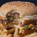 La Argentina sigue entre los países donde la hamburguesa es más cara según los ingresos, pero mejoró frente a 2025