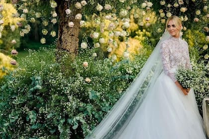 La blogger Chiara Ferragni eligió dos vestidos de la maison Dior para su boda, ambos estimados en $420,000