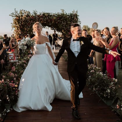 "Para siempre. S&R", escribieron los novios al publicar la primera foto ya casados