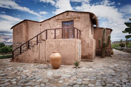 La bodega original de 1831, la más antigua en funcionamiento del país.