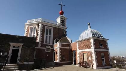 La bola roja que caía en Greenwich se utilizó para difundir la hora en Londres a las 13:00 todos los días.