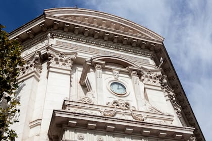La Bolsa de Comercio de la localidad.