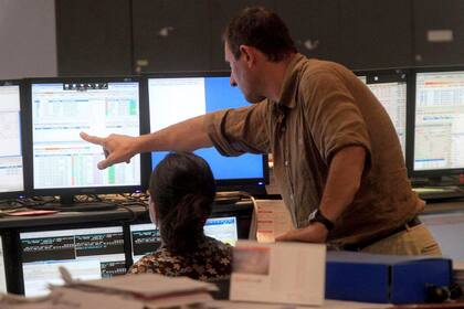 La bolsa de Milán operaba en alza luego del exitoso canje de deuda del tesoro italiano