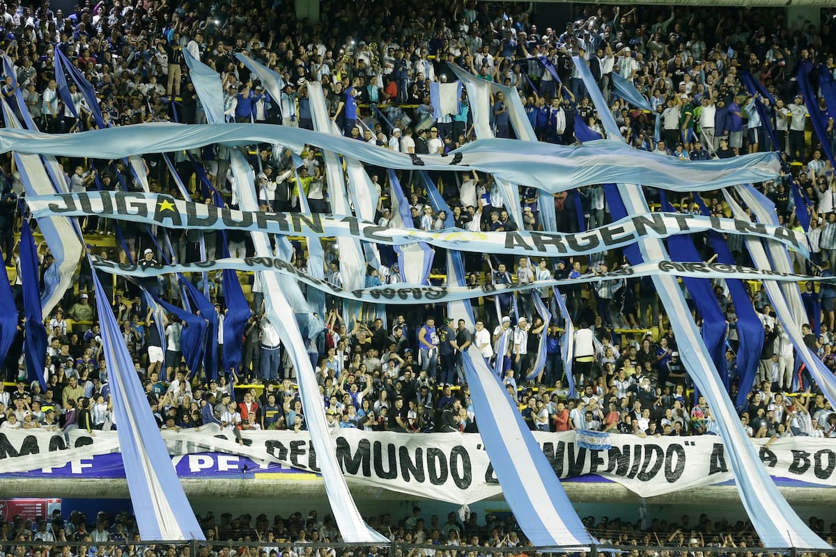 La Bombonera de celeste y blanco