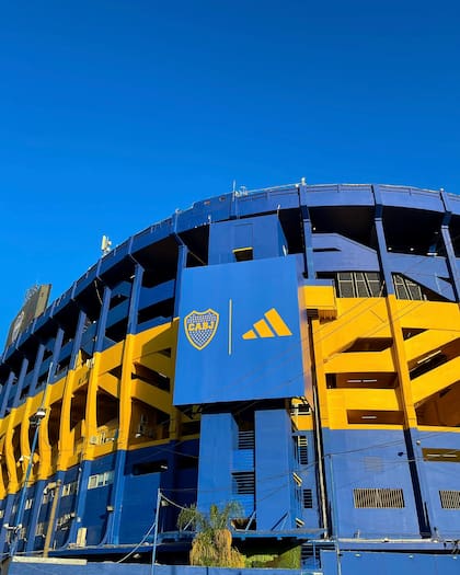 La Bombonera, un estadio con historia pero también con falta de capacidad para que puedan ingresar más hinchas xeneizes