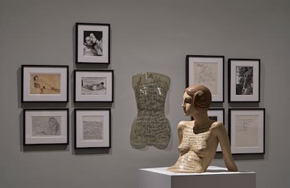 La Bondadosa Cueldad. León Ferrari 100 años en el Museo Reina Sofía.