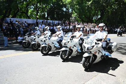 “La Brigada Blanca no es solo un orgullo porteño, sino de todos los argentinos; son un ejemplo de excelencia y alto rendimiento para todas las fuerzas de seguridad motorizadas”, señaló el jefe de Gobierno, Jorge Macri