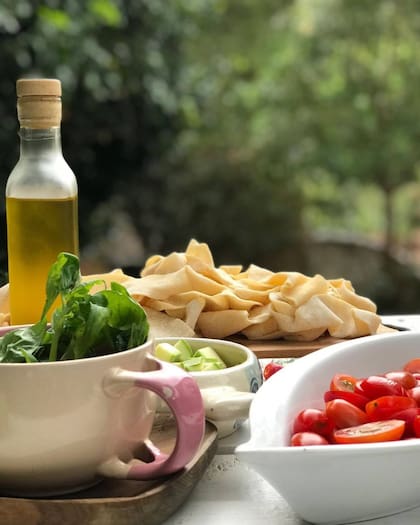 La buena comida es fundamental en La Fonda de Cruz Chica.