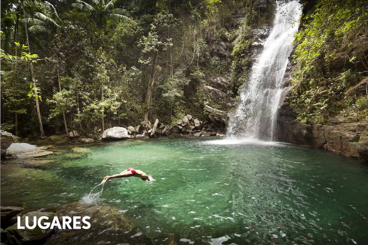 La búsqueda de armonía espiritual y un turismo sustentable conquistan nuevos adeptos, luego de zambullirse en alguna de las cientos de cachoeiras (piscinas naturales alimentadas por cascadas) de increíbles aguas turquesa.