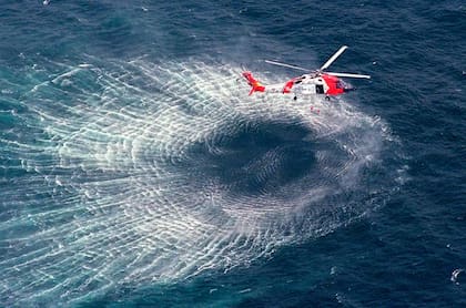 La búsqueda de John Kennedy Jr. y las hermanas Bessette se extendió durante cinco días y movilizó aviones, barcos y equipos especializados