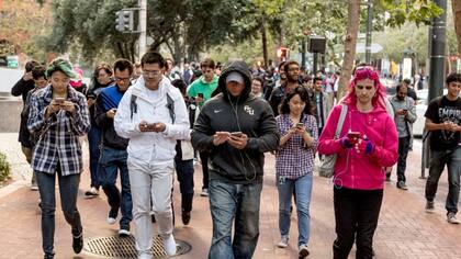 La búsqueda de Pókemon, en una experiencia colectiva