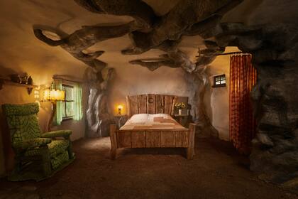 La cabaña incluye una cocina completamente equipada, una simpática sala de estar y un espacioso dormitorio.