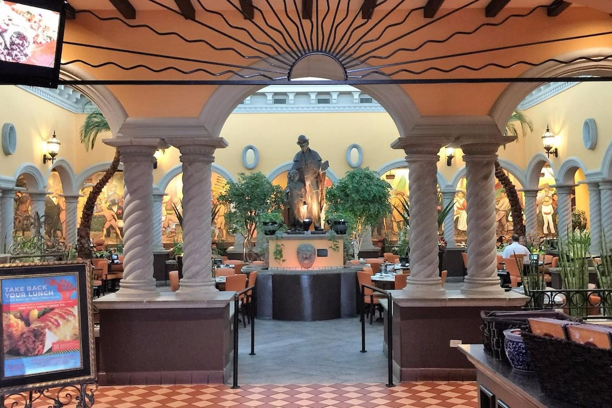 La cadena de comida mexicana Abuelo's se declaró en bancarrota, pero aclaró que sus locales continuarán abiertos