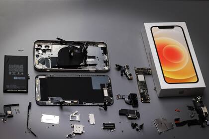 La cadena de suministro de componentes para el iPhone está muy centralizada en China, pero India quiere ser una alternativa productiva