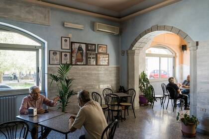 La cafetería de uno de los hermanos Melis, la familia que obtuvo el récord Guinness