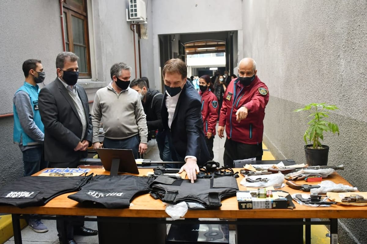 La caída de la banda del chofer, la docente, los mecánicos y los "patas negras"