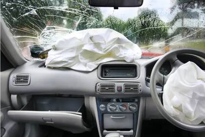 La "caja negra" puede detectar si funcionaron los sistemas de seguridad del vehículo como los cinturones o los airbags
