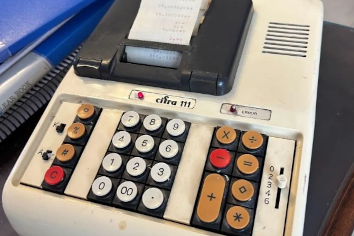 La calculadora Cifra, marca desarrollada por Fate en los 70