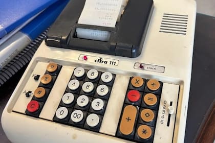 La calculadora Cifra, marca desarrollada por Fate en los 70