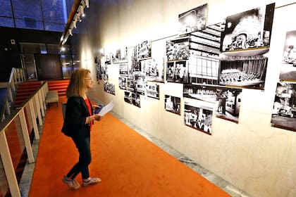 La calle Corrientes, el archivo fotográfico de La Nación en sus 150 años