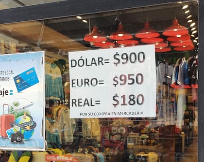 La calle Florida tiene su propio tipo de cambio informal