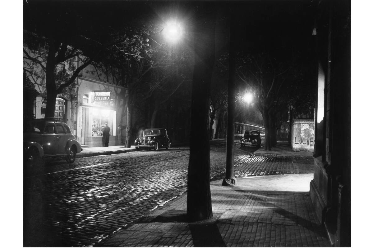 La calle Lavalle en diciembre
de 1957, en una vieja copia del
archivo de LA NACION