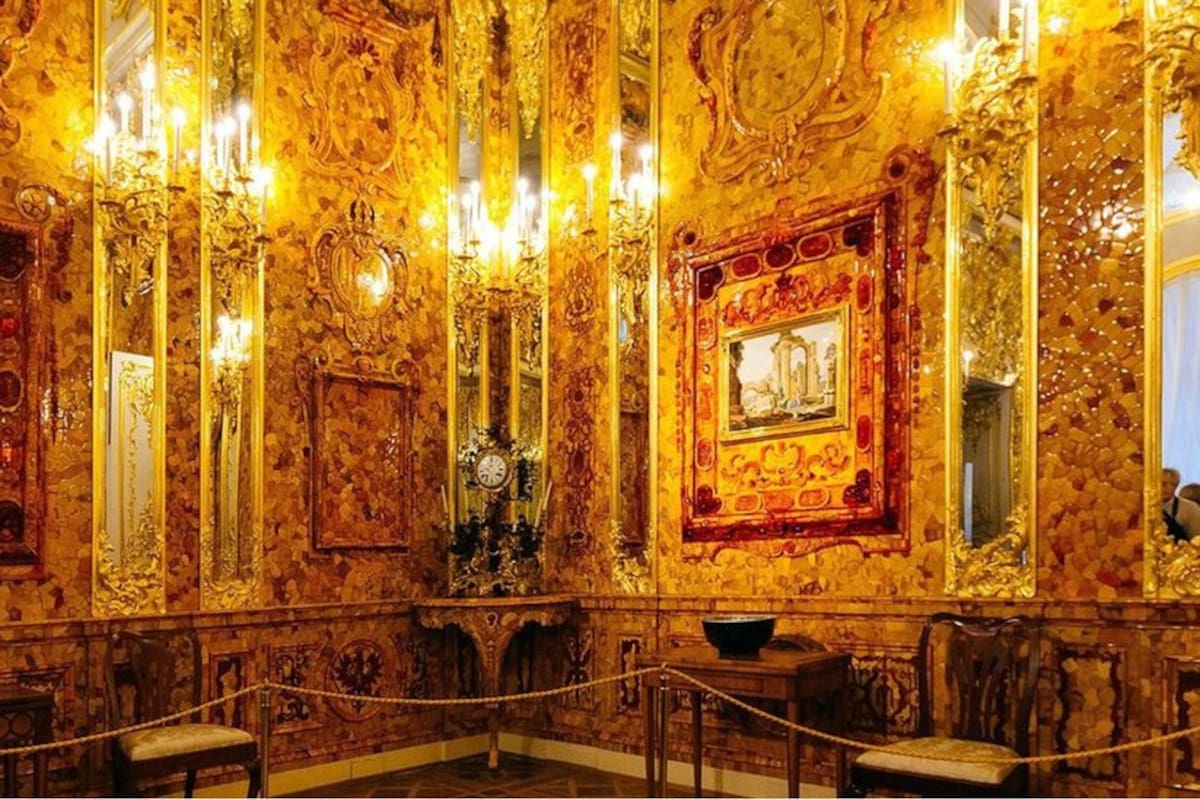 La Cámara de Ámbar, una invaluable habitación hecha con ese material que los alemanes le sacaron a los rusos y que desapareció tras finalizar la Segunda Guerra Mundial