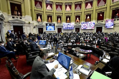 La Cámara de Diputados le dio media sanción al proyecto que posterga las elecciones
