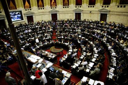 La Cámara de Diputados surtió otra maratónica sesión que terminó con un triunfo para la oposición