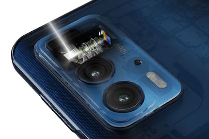 La cámara del Moto Edge 20 Pro usa una lente tipo periscopio para ofrecer 5 aumentos ópticos