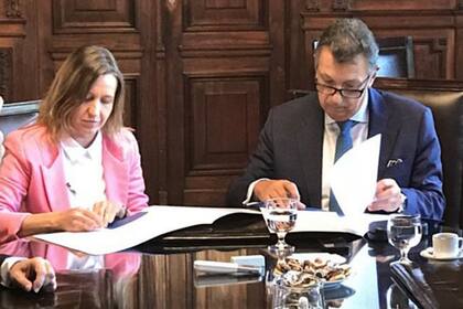 La Cámara Electoral firmó un convenio para la discusión entre los futuros candidatos